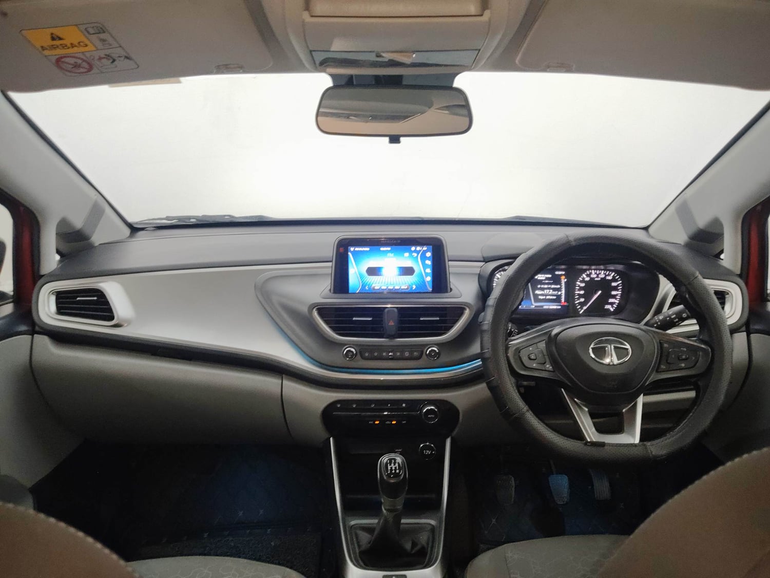 Used 2021 Tata Altroz XZ Diesel Diesel Manual interior DASHBOARD VIEW