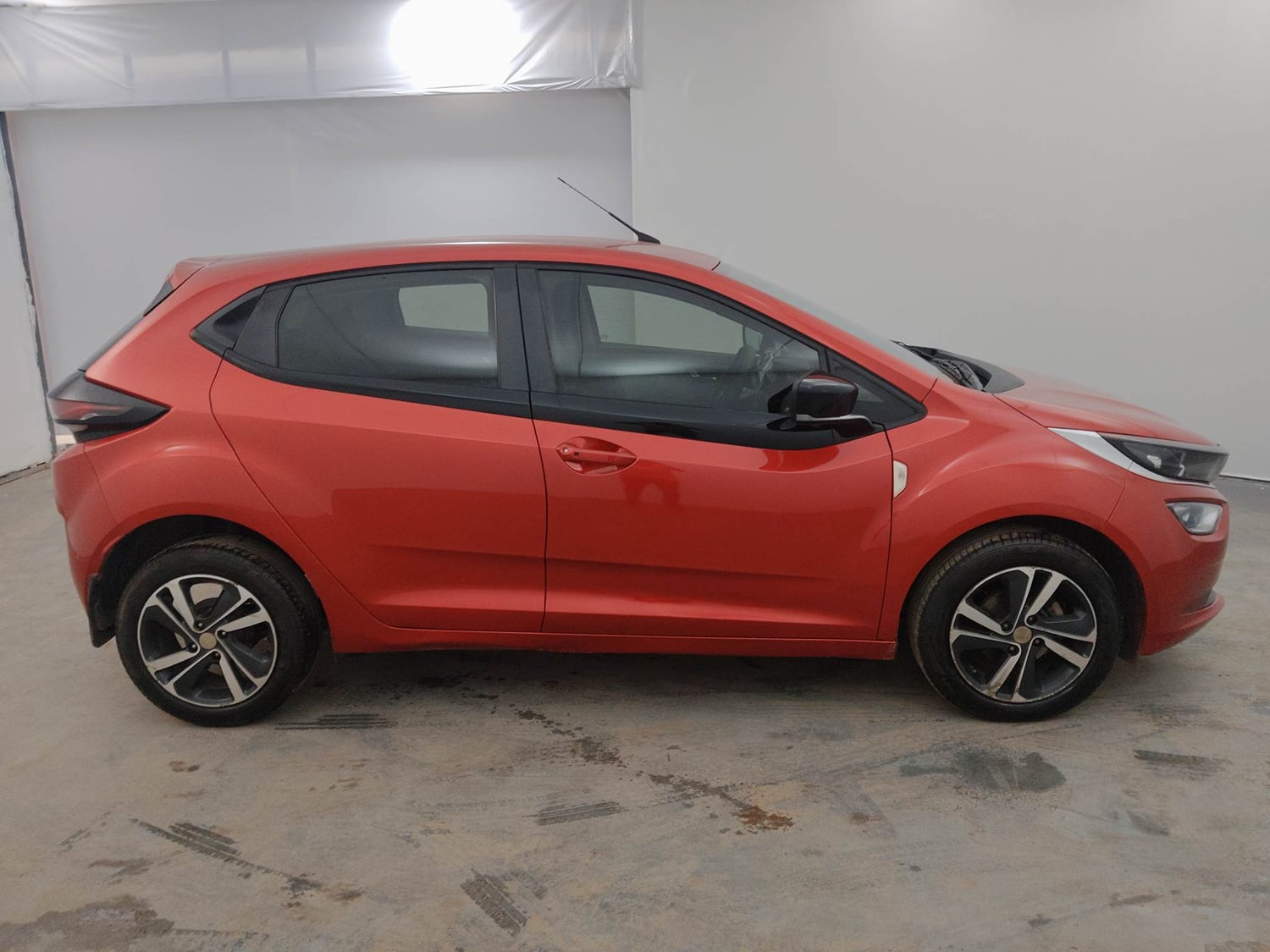 Used 2021 Tata Altroz XZ Diesel Diesel Manual exterior RIGHT SIDE VIEW