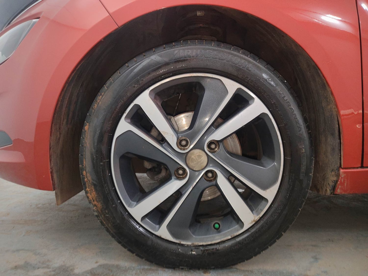Used 2021 Tata Altroz XZ Diesel Diesel Manual tyres LEFT FRONT TYRE RIM VIEW