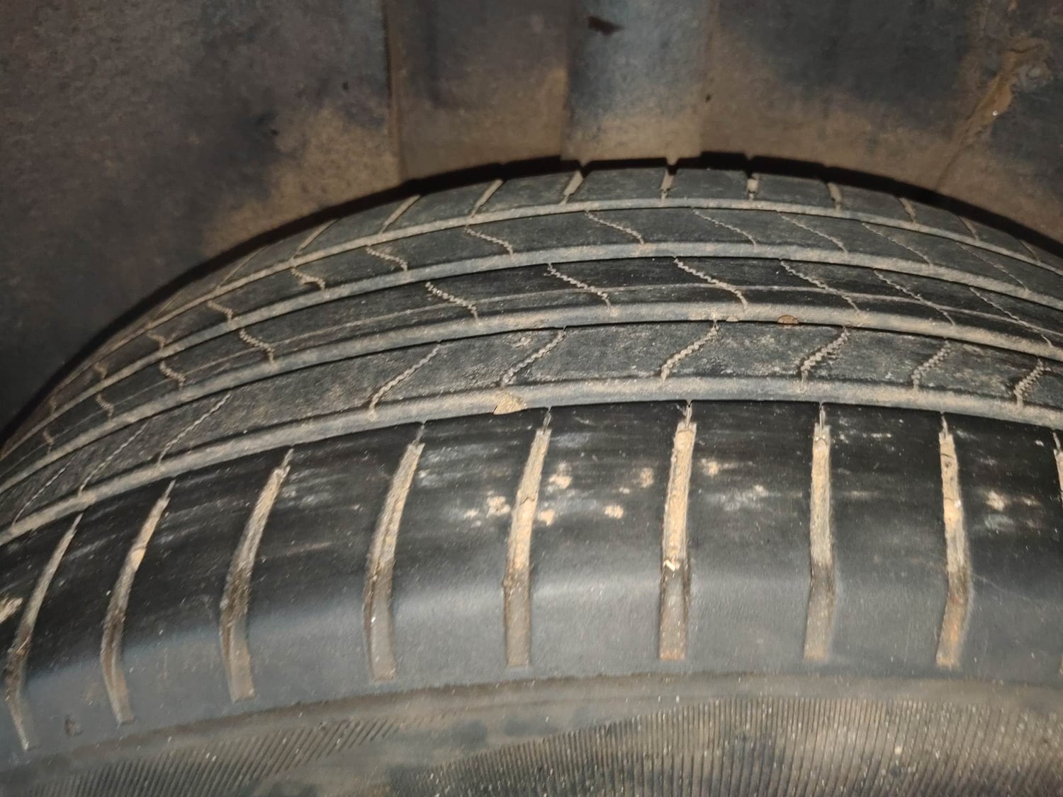 Used 2021 Tata Altroz XZ Diesel Diesel Manual tyres RIGHT REAR TYRE TREAD VIEW