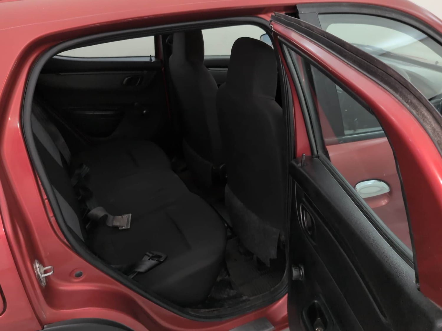 Used 2017 Renault Kwid 1.0 RXT Petrol Manual interior RIGHT SIDE REAR DOOR CABIN VIEW