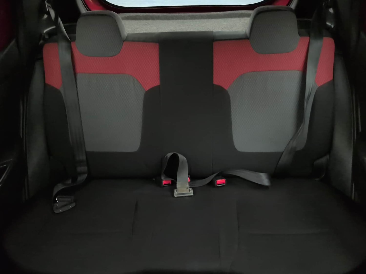 Used 2017 Renault Kwid 1.0 RXT Petrol Manual interior REAR SEAT CONDITION VIEW