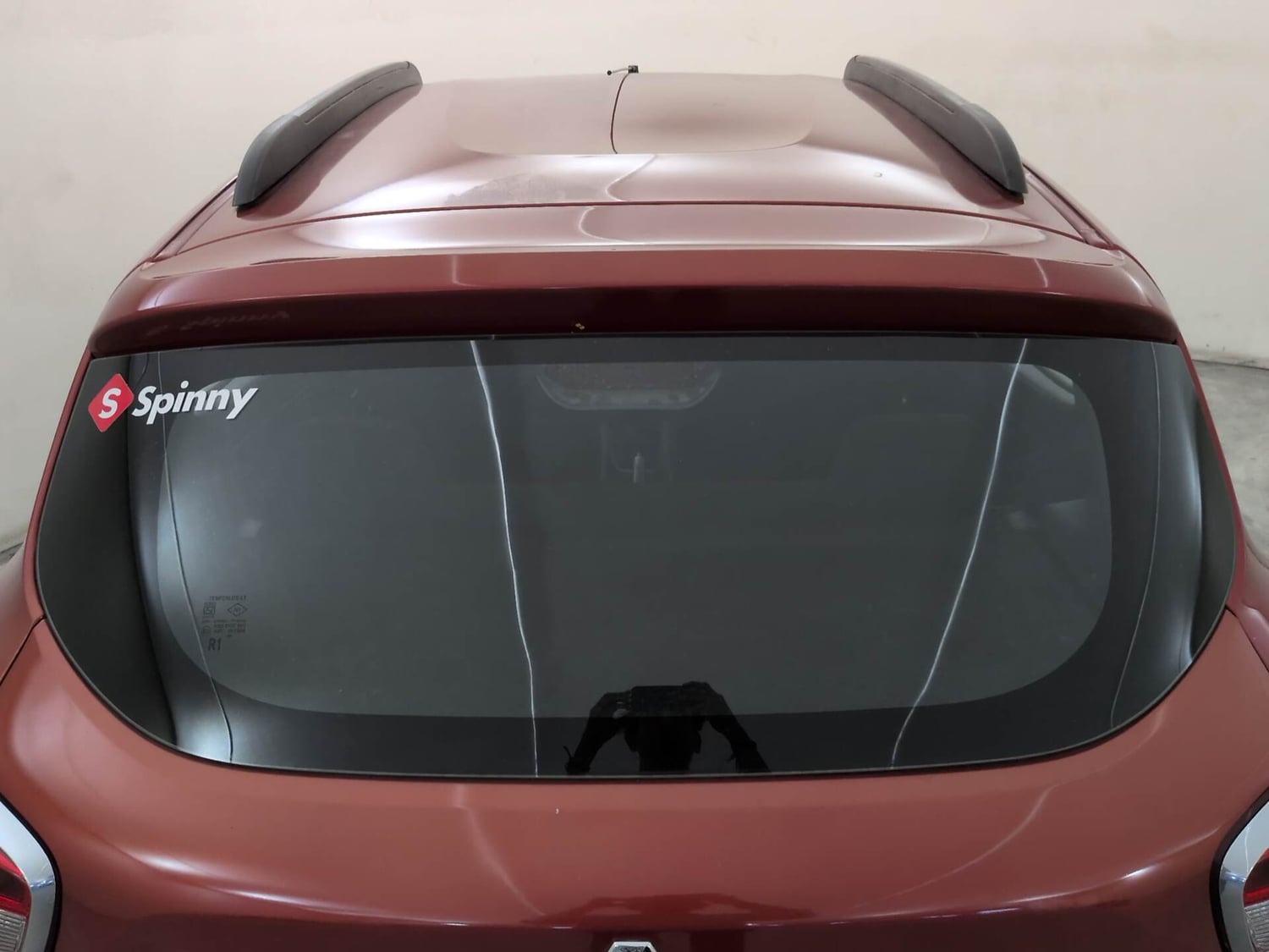 Used 2017 Renault Kwid 1.0 RXT Petrol Manual exterior BACK WINDSHIELD VIEW