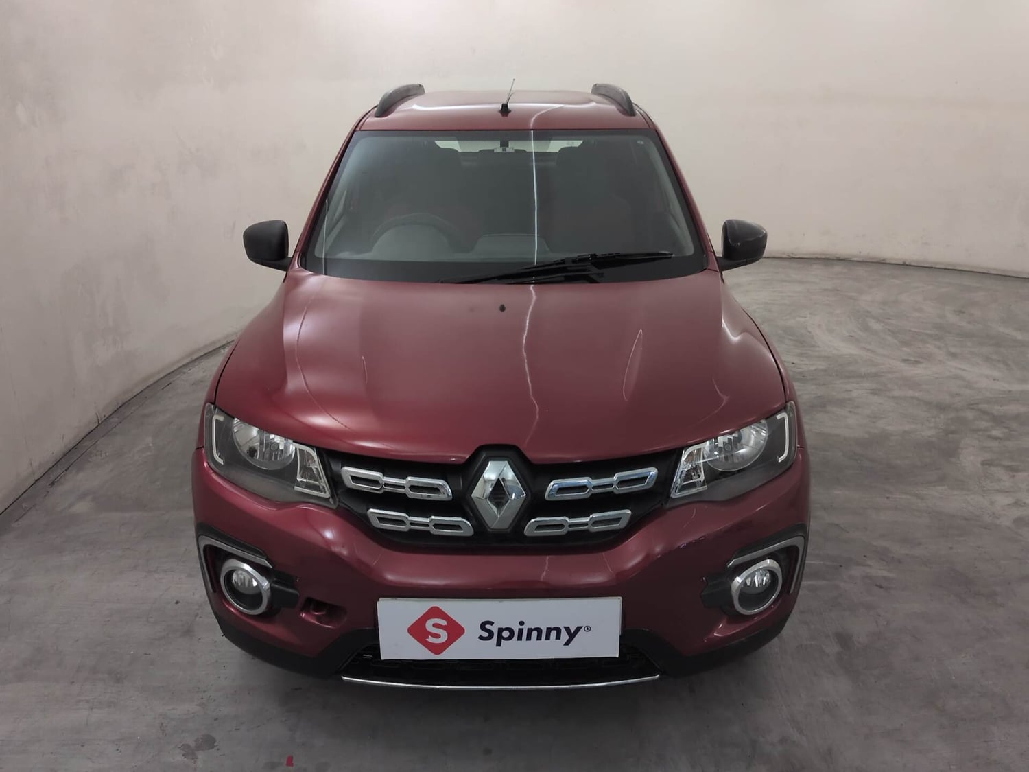 Used 2017 Renault Kwid 1.0 RXT Petrol Manual exterior FRONT VIEW