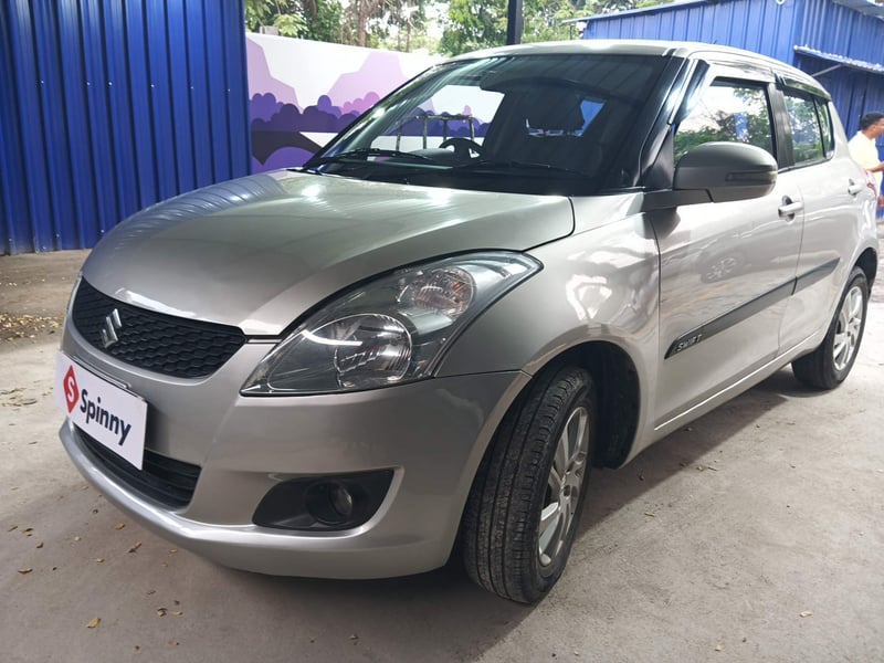 Used 2013 null Petrol Manual exterior LEFT FRONT CORNER VIEW