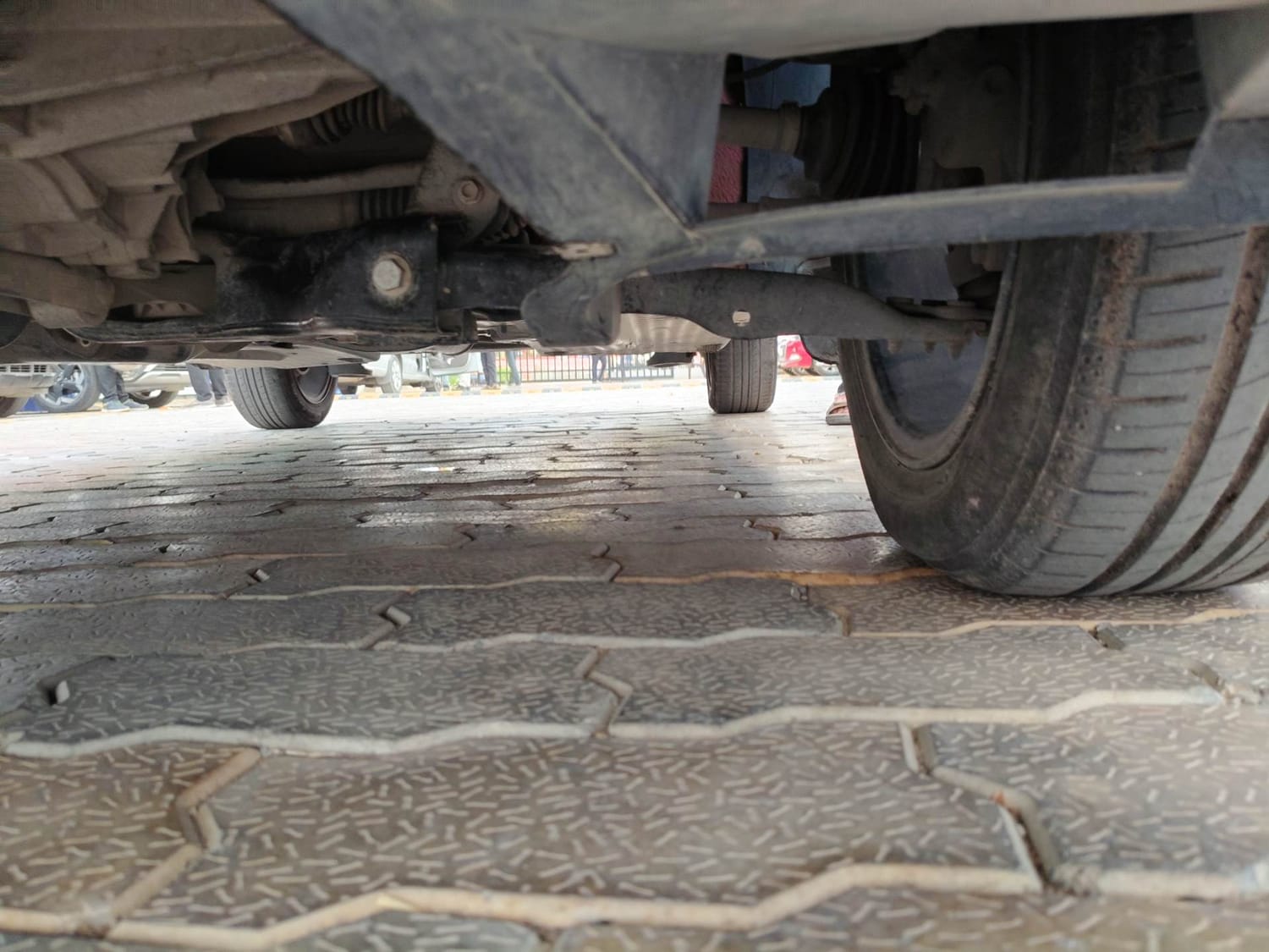 Used 2019 Volkswagen Polo Trendline 1.0L (P) Petrol Manual extra FRONT LEFT UNDERBODY VIEW