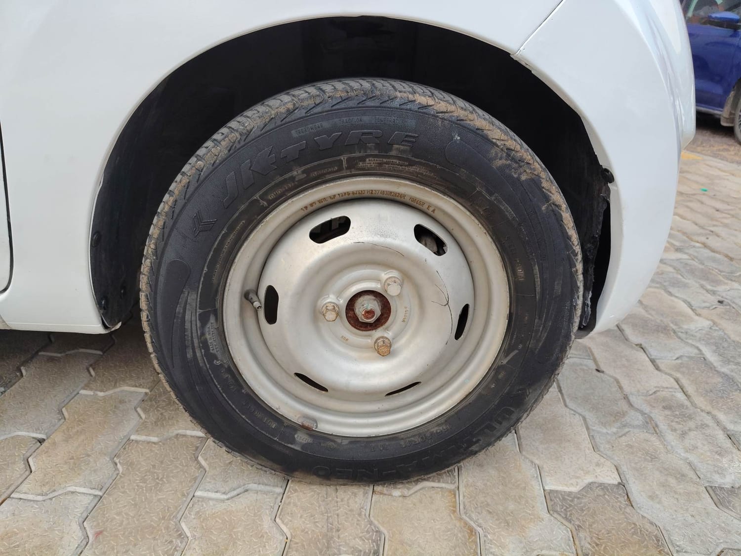 Used 2020 Datsun Redi-GO A Petrol Manual tyres RIGHT FRONT TYRE RIM VIEW
