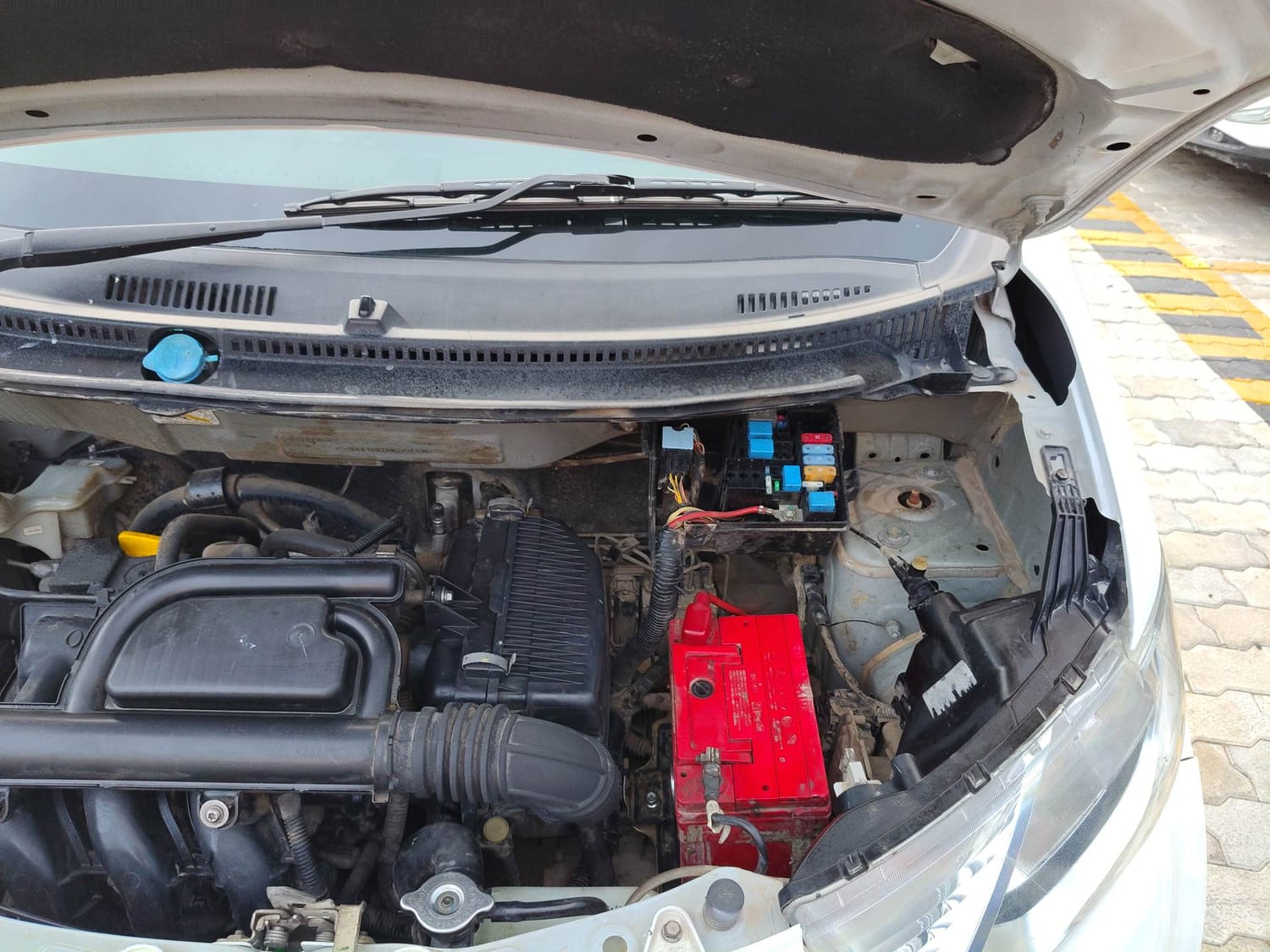 Used 2020 Datsun Redi-GO A Petrol Manual engine ENGINE LEFT SIDE VIEW