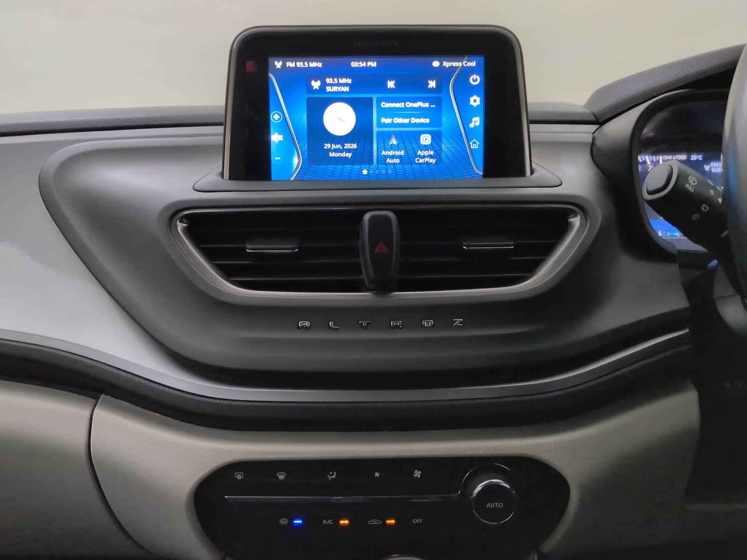 Used 2022 Tata Altroz XZA Plus Petrol Petrol Automatic interior MUSIC SYSTEM & AC CONTROL VIEW