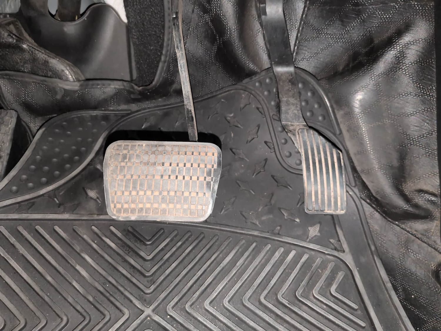 Used 2022 Tata Altroz XZA Plus Petrol Petrol Automatic interior PEDALS VIEW