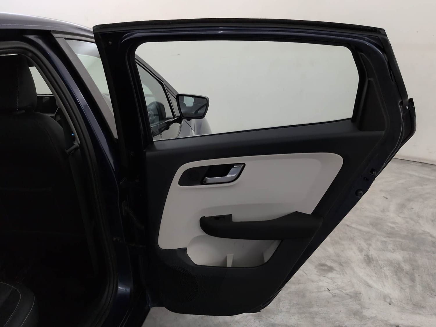 Used 2022 Tata Altroz XZA Plus Petrol Petrol Automatic interior RIGHT REAR DOOR OPEN VIEW