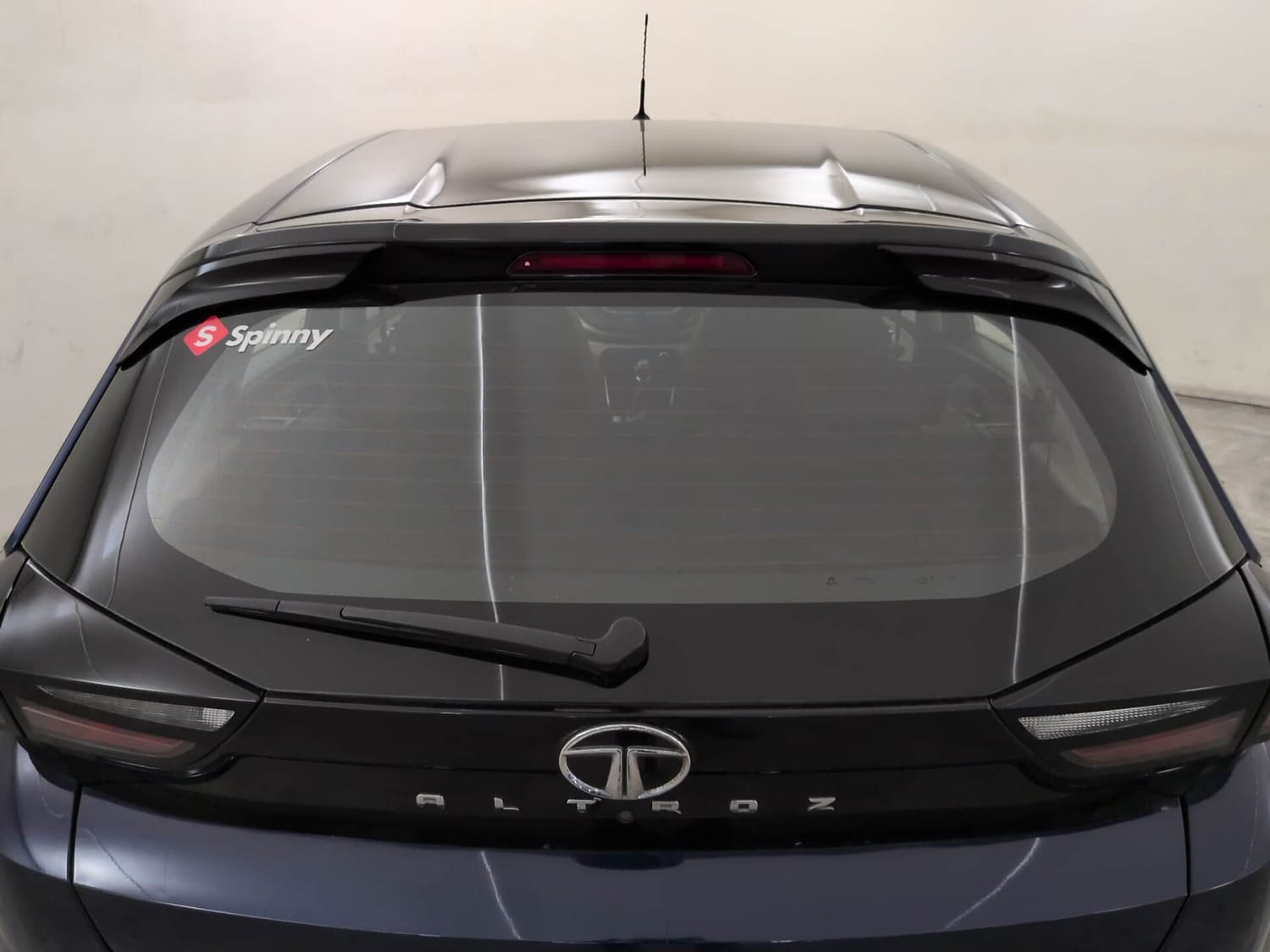 Used 2022 Tata Altroz XZA Plus Petrol Petrol Automatic exterior BACK WINDSHIELD VIEW