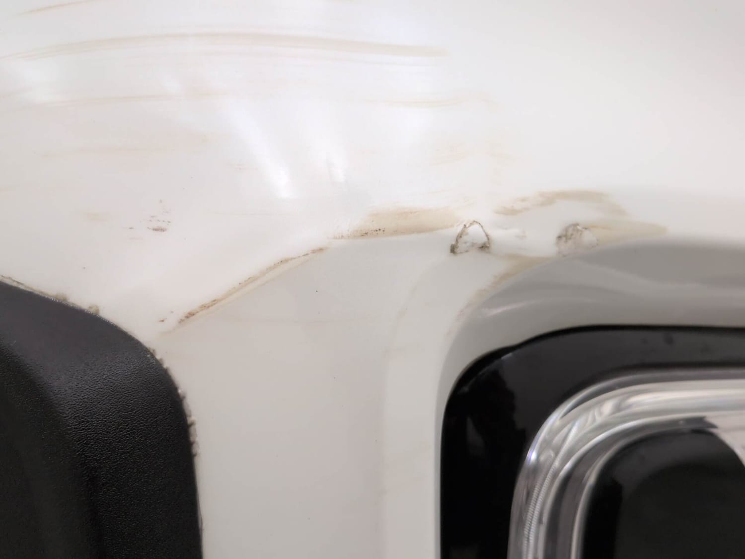 Used 2023 Mahindra Scorpio N Z8 L Petrol AT 7 STR Petrol Automatic dents MINOR DENT