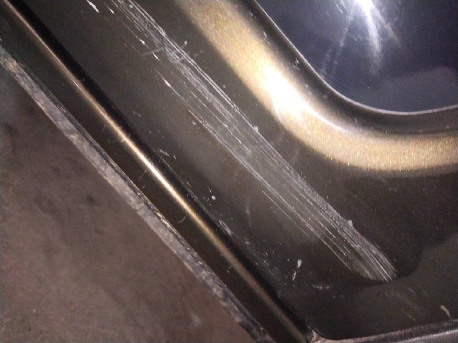 Used 2016 Renault Kwid RXT Petrol Manual dents MINOR SCRATCH