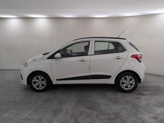 Used 2017 Hyundai Grand i10 Sportz 1.2 Kappa VTVT Petrol Manual exterior LEFT SIDE VIEW