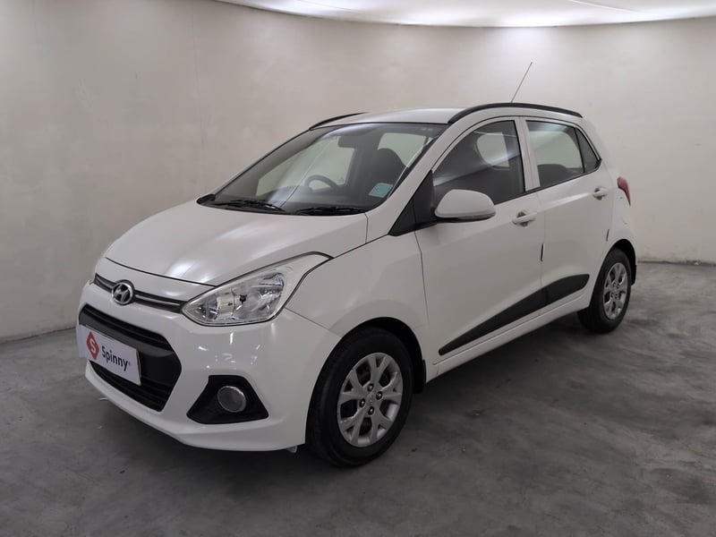 Used 2017 Hyundai Grand i10 Sportz 1.2 Kappa VTVT Petrol Manual exterior LEFT FRONT CORNER VIEW