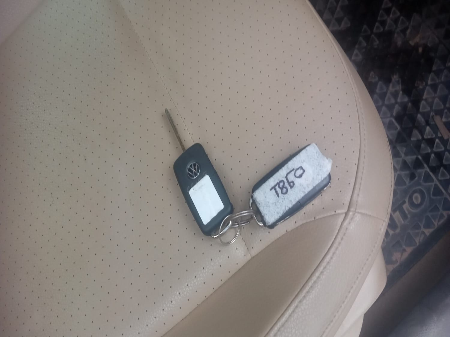 Used 2021 Volkswagen Vento Highline 1.0L TSI Petrol Manual extra CAR KEY VIEW