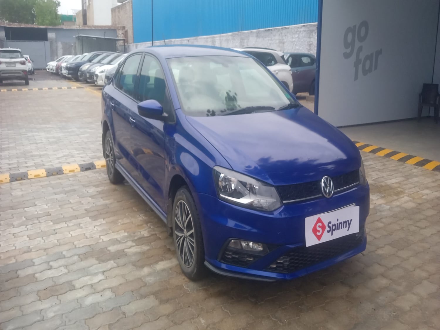Used 2021 Volkswagen Vento Highline 1.0L TSI Petrol Manual exterior RIGHT FRONT CORNER VIEW