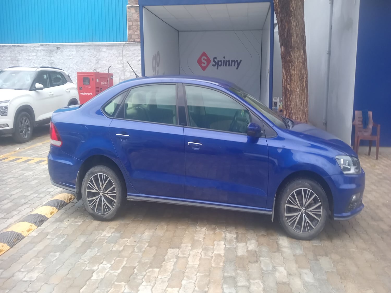 Used 2021 Volkswagen Vento Highline 1.0L TSI Petrol Manual exterior RIGHT SIDE VIEW