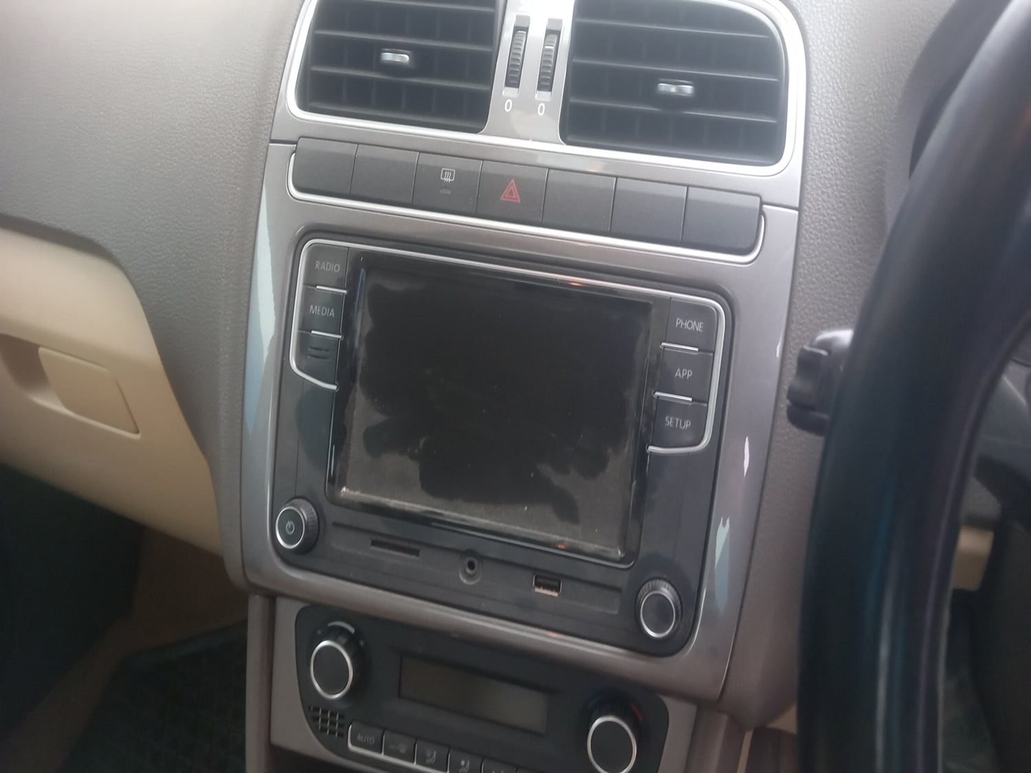 Used 2021 Volkswagen Vento Highline 1.0L TSI Petrol Manual interior MUSIC SYSTEM & AC CONTROL VIEW
