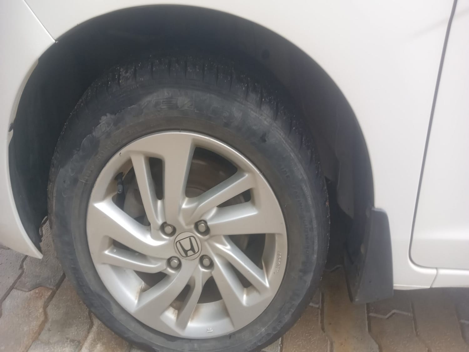Used 2015 Honda Jazz V Petrol Petrol Manual tyres LEFT FRONT TYRE RIM VIEW