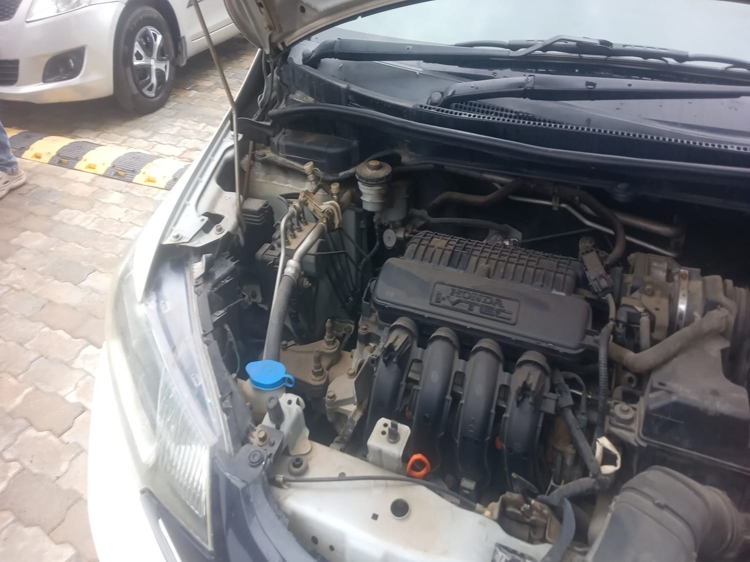 Used 2015 Honda Jazz V Petrol Petrol Manual engine ENGINE RIGHT SIDE VIEW