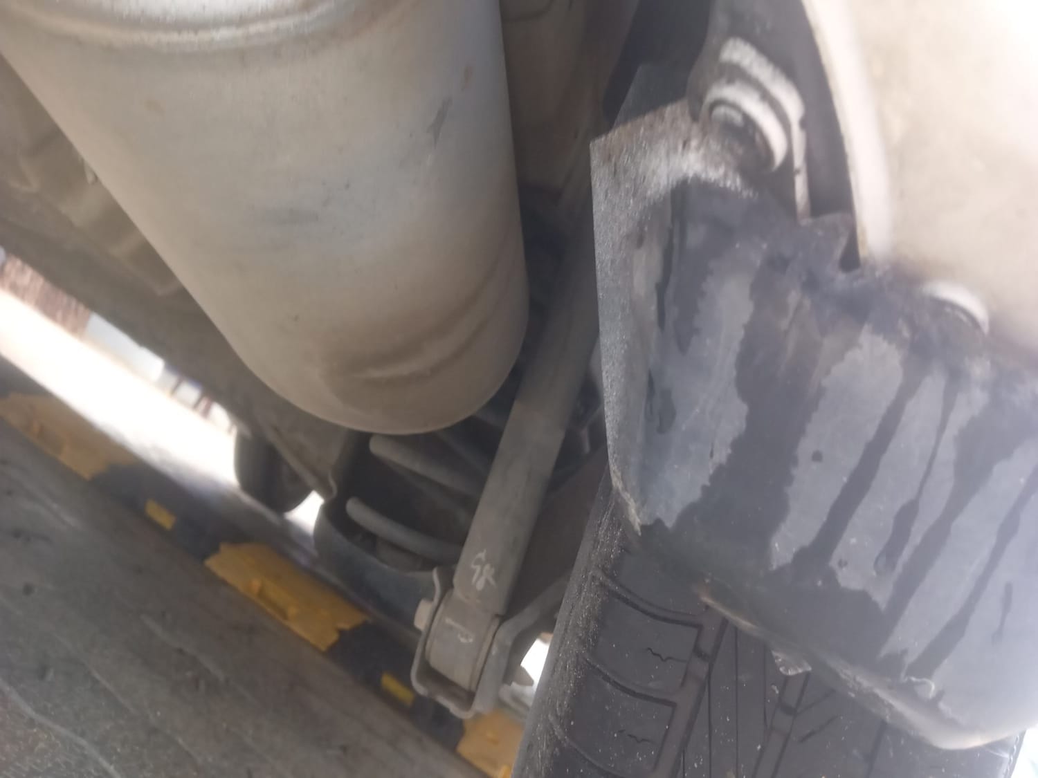 Used 2015 Honda Jazz V Petrol Petrol Manual extra REAR RIGHT UNDERBODY VIEW