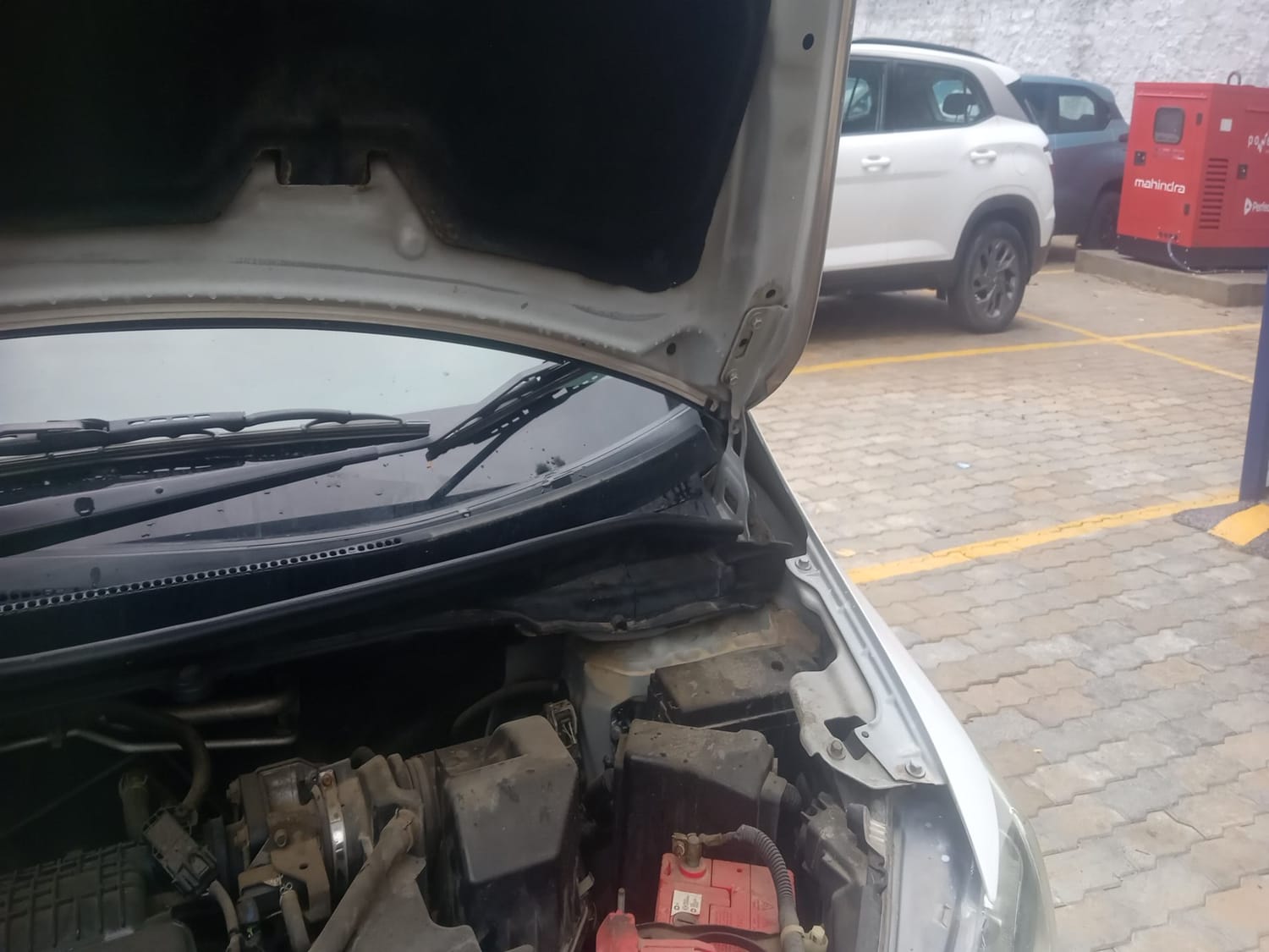 Used 2015 Honda Jazz V Petrol Petrol Manual engine ENGINE LEFT SIDE HINGE & APRON VIEW