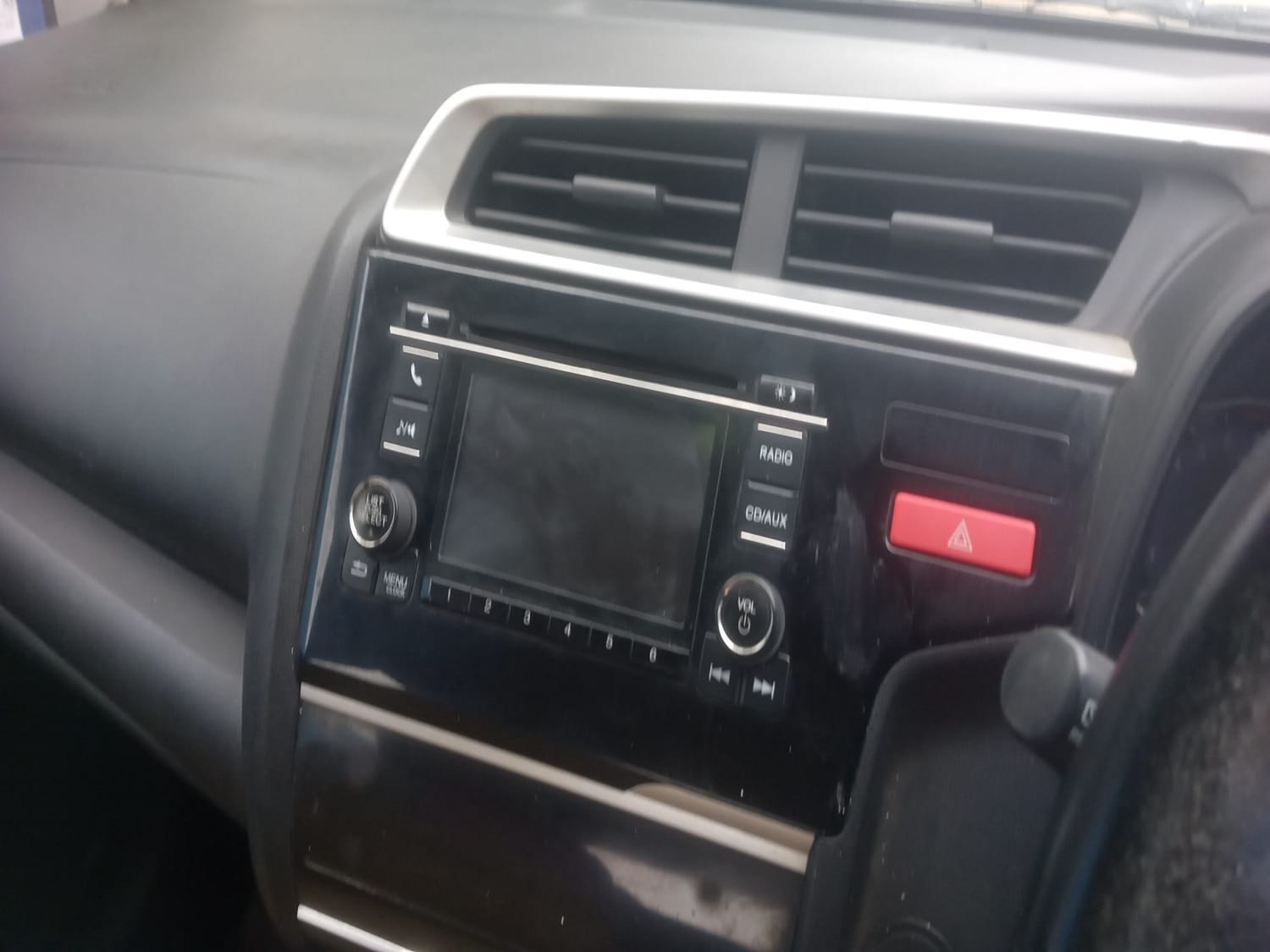 Used 2015 Honda Jazz V Petrol Petrol Manual interior MUSIC SYSTEM & AC CONTROL VIEW