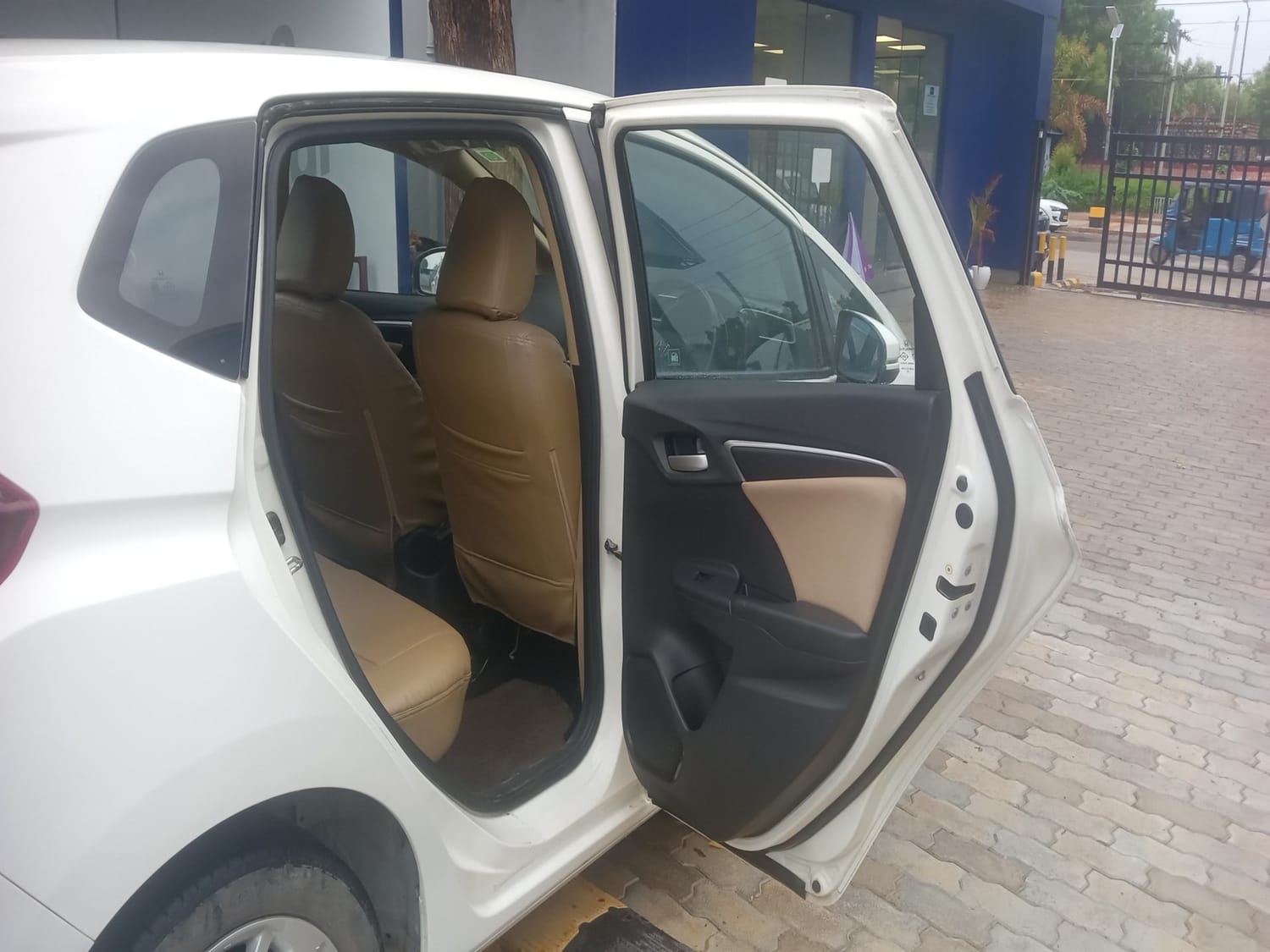 Used 2015 Honda Jazz V Petrol Petrol Manual interior RIGHT SIDE REAR DOOR CABIN VIEW
