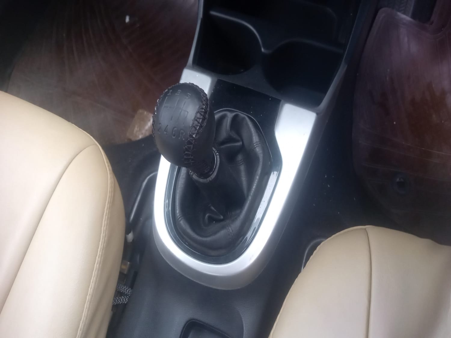 Used 2015 Honda Jazz V Petrol Petrol Manual interior GEAR  KNOB VIEW