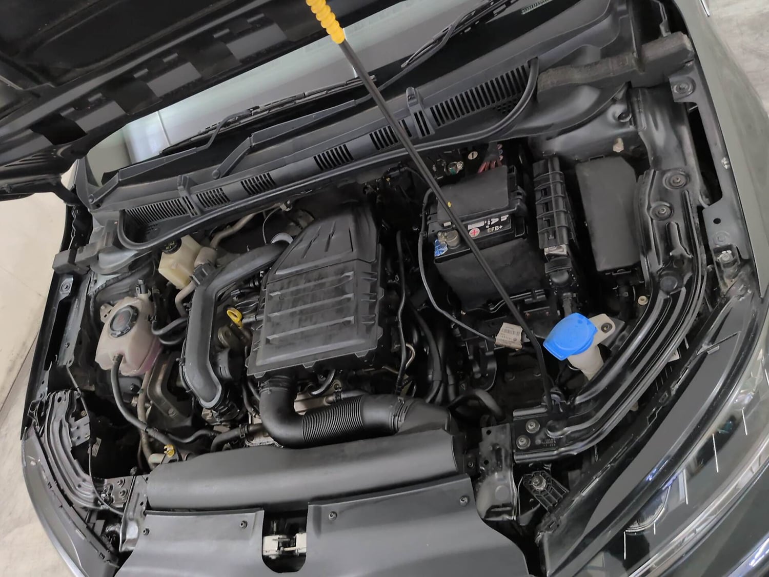 Used 2023 Skoda Slavia Style 1.0L TSI AT Petrol Automatic engine ENGINE LEFT SIDE VIEW
