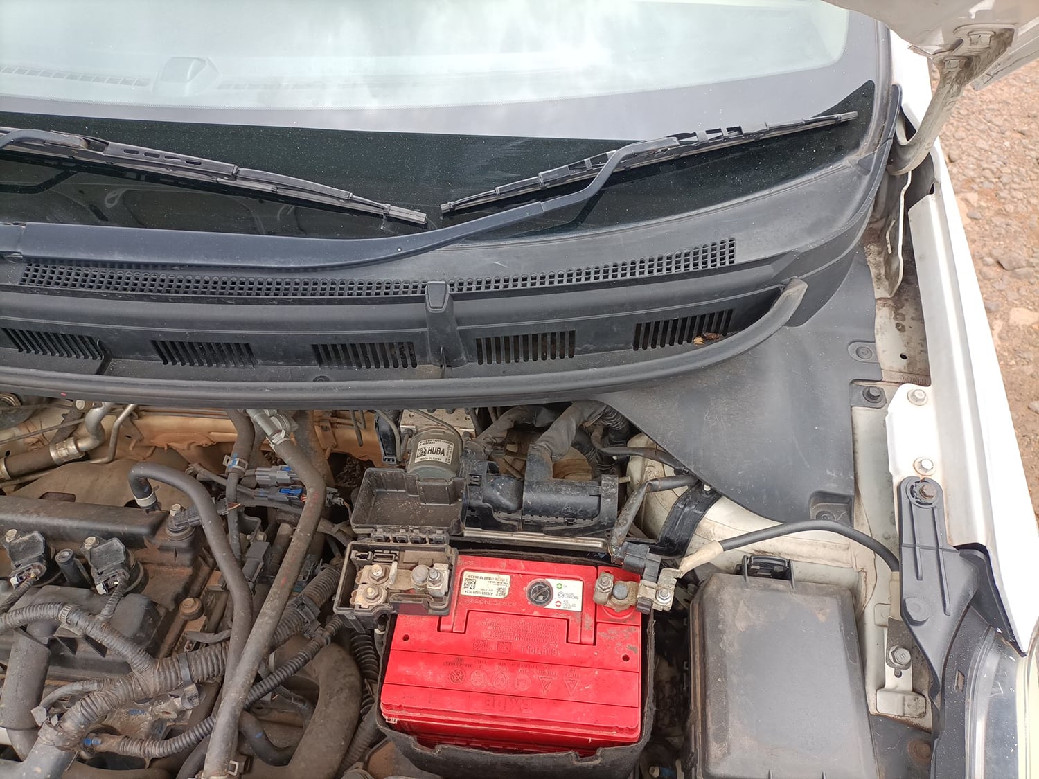 Used 2019 Hyundai Elite i20 Asta 1.2 AT Petrol Automatic engine ENGINE LEFT SIDE HINGE & APRON VIEW