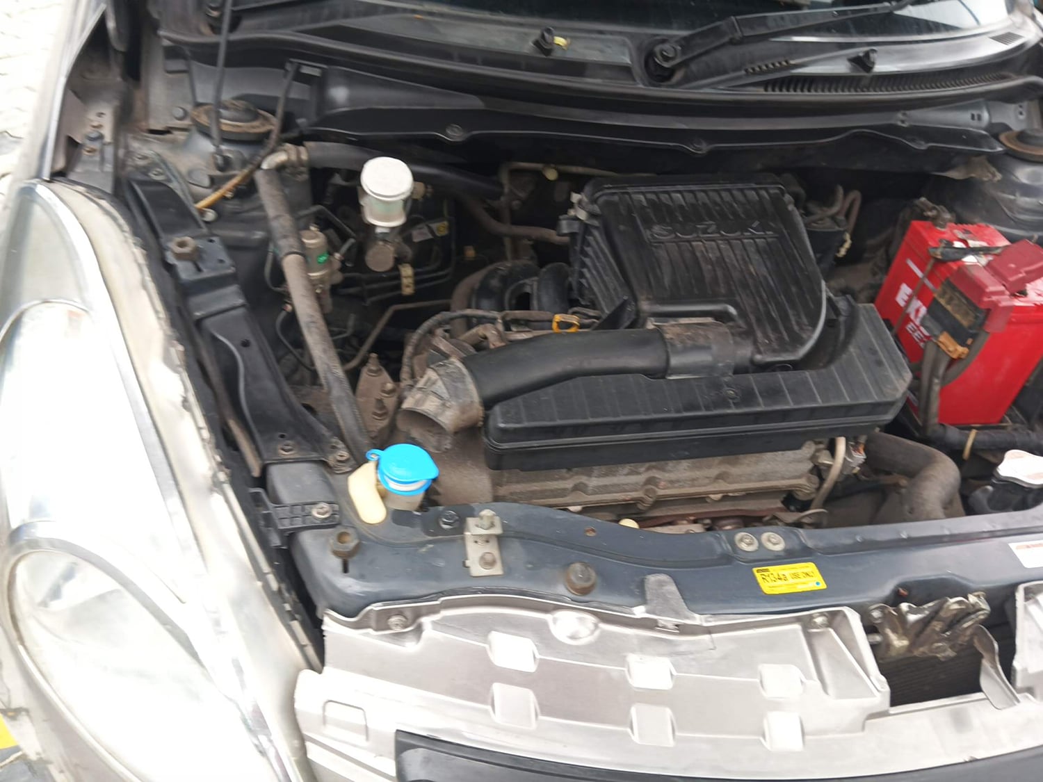 Used 2014 Maruti Suzuki Swift VXi Petrol Manual engine ENGINE RIGHT SIDE VIEW