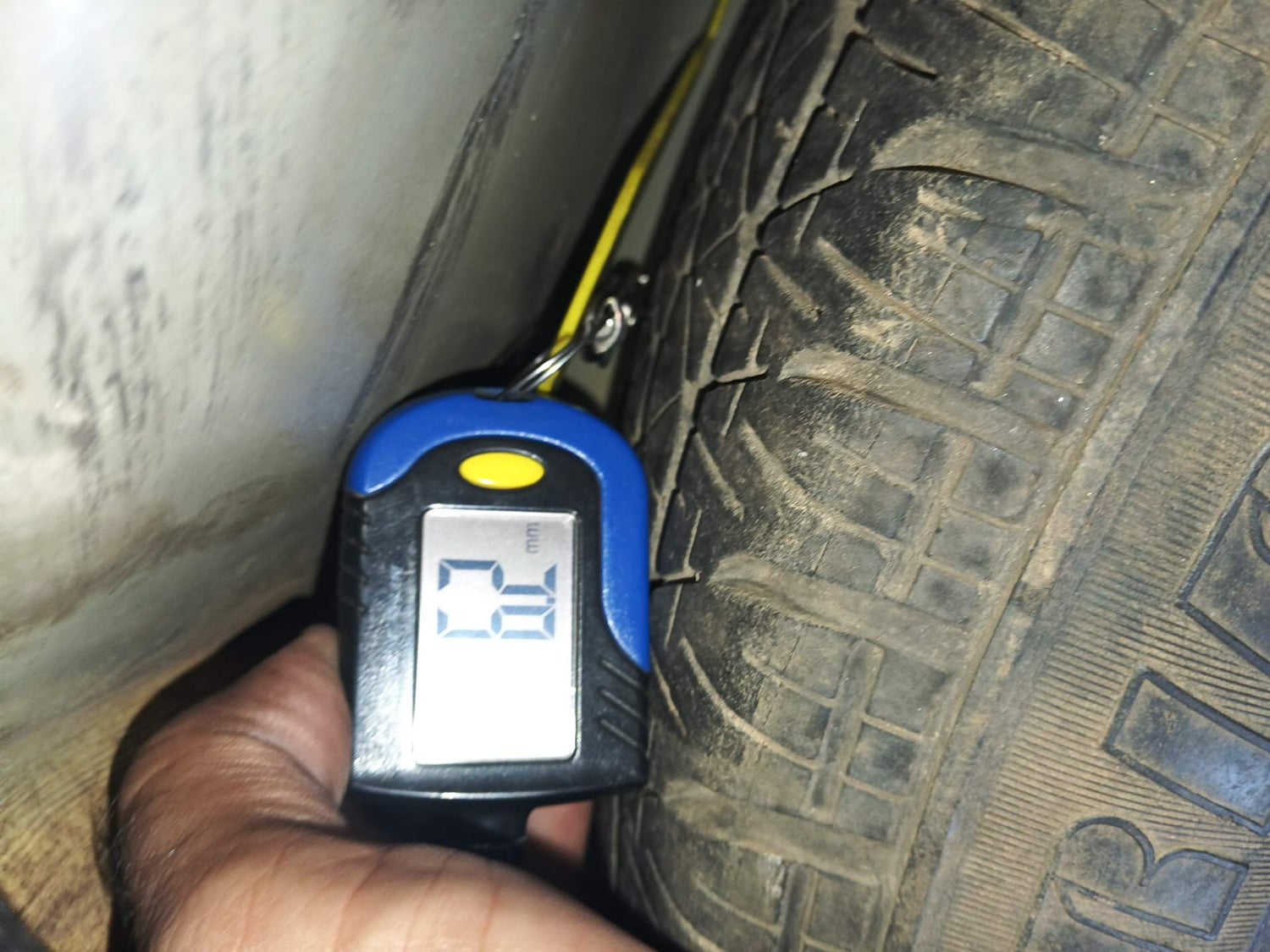 Used 2014 Maruti Suzuki Swift VXi Petrol Manual tyres SPARE TYRE VIEW