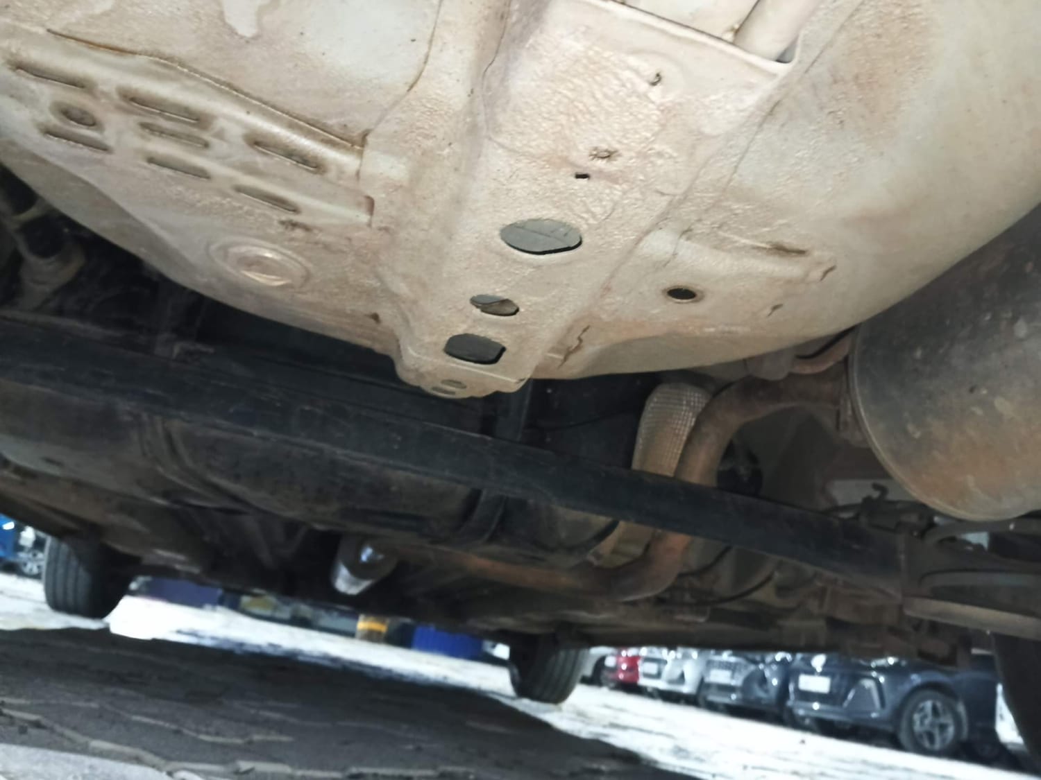 Used 2012 Maruti Suzuki Swift VXi Petrol Manual extra REAR RIGHT UNDERBODY VIEW