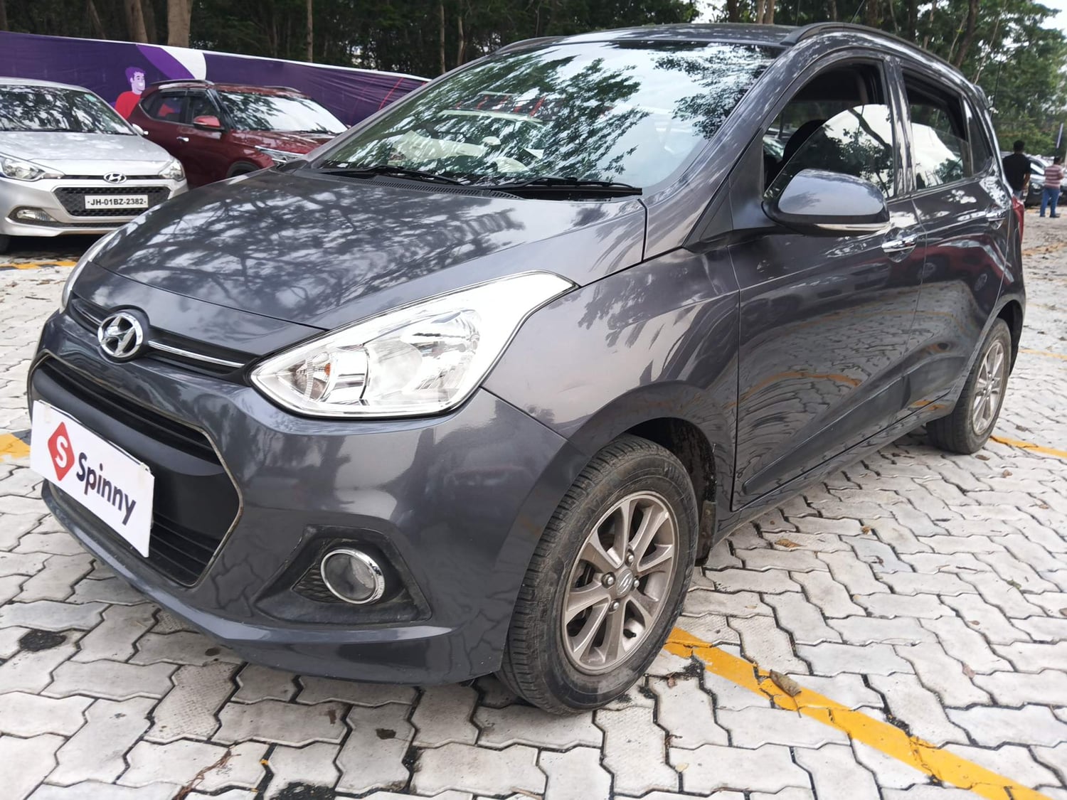Used 2016 Hyundai Grand i10 Asta 1.2 Kappa VTVT Petrol Manual exterior LEFT FRONT CORNER VIEW
