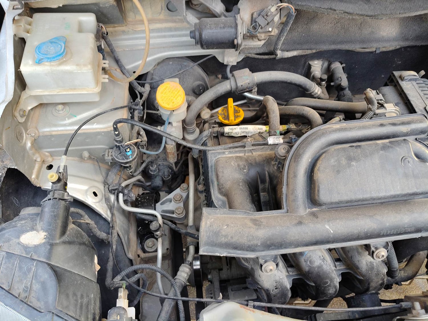 Used 2017 Renault Kwid RXT Opt Petrol Manual engine ENGINE RIGHT SIDE VIEW