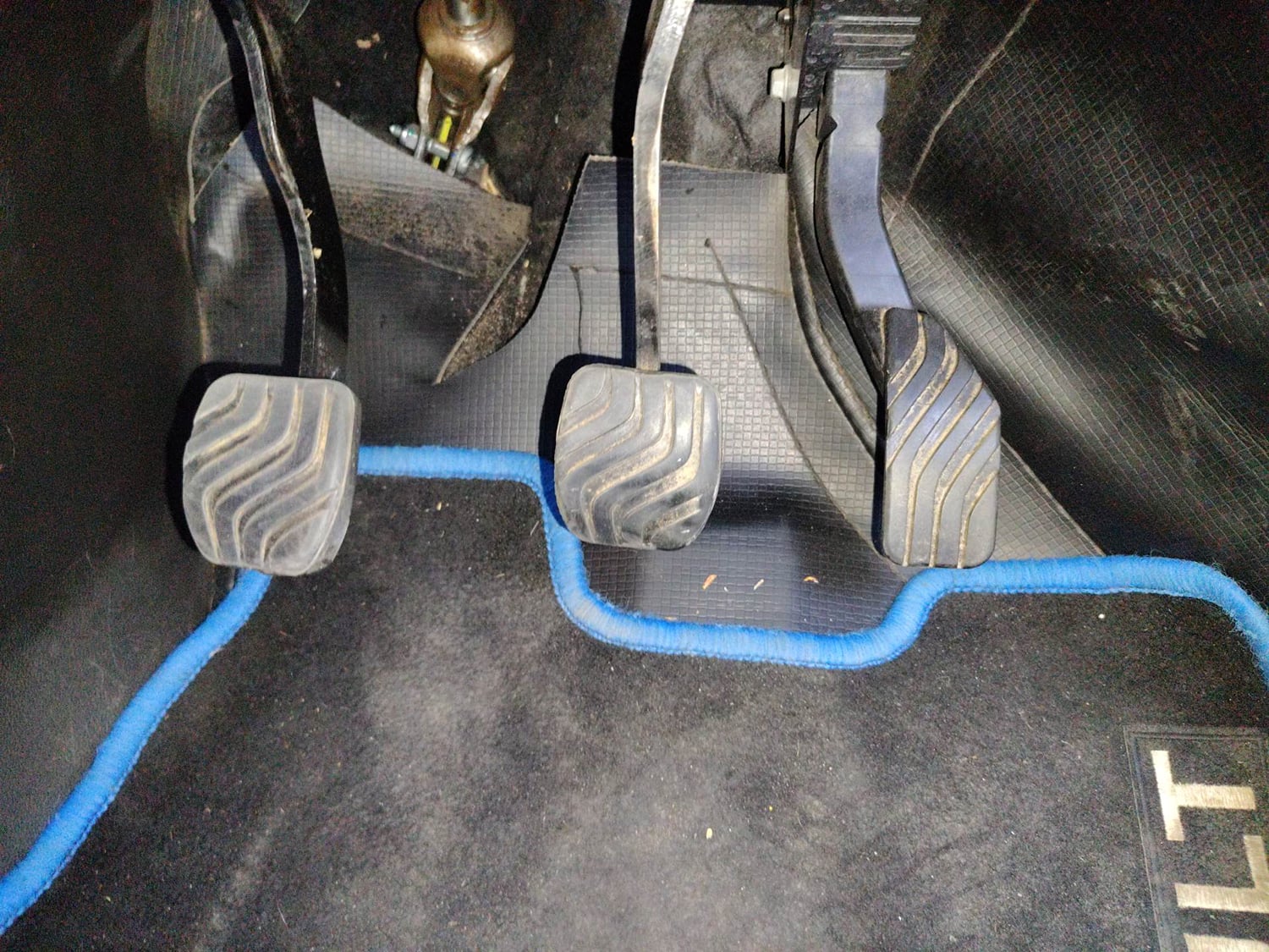 Used 2023 Renault Kiger RXT (O) MT Petrol Manual interior PEDALS VIEW