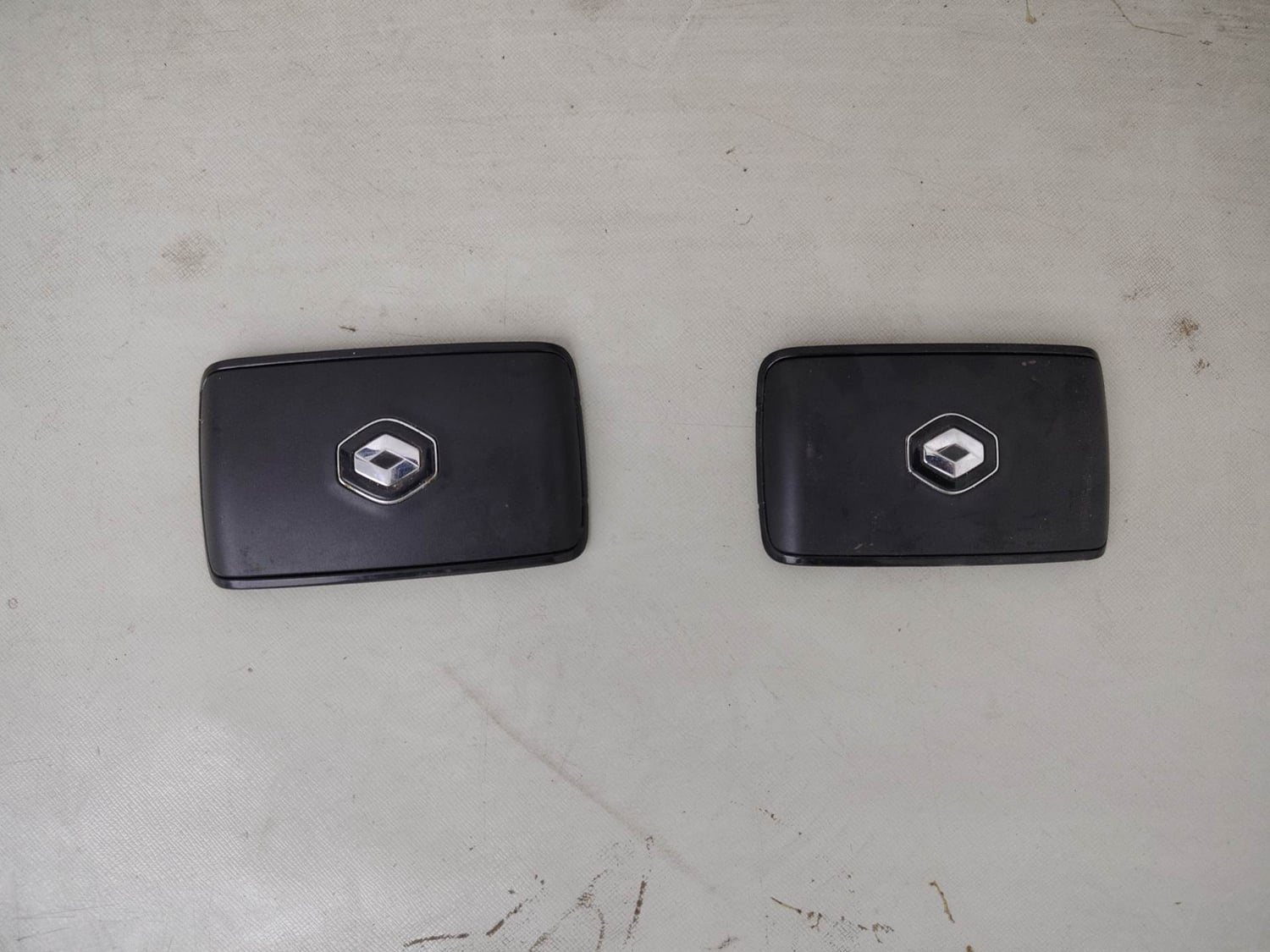 Used 2023 Renault Kiger RXT (O) MT Petrol Manual extra CAR KEY VIEW