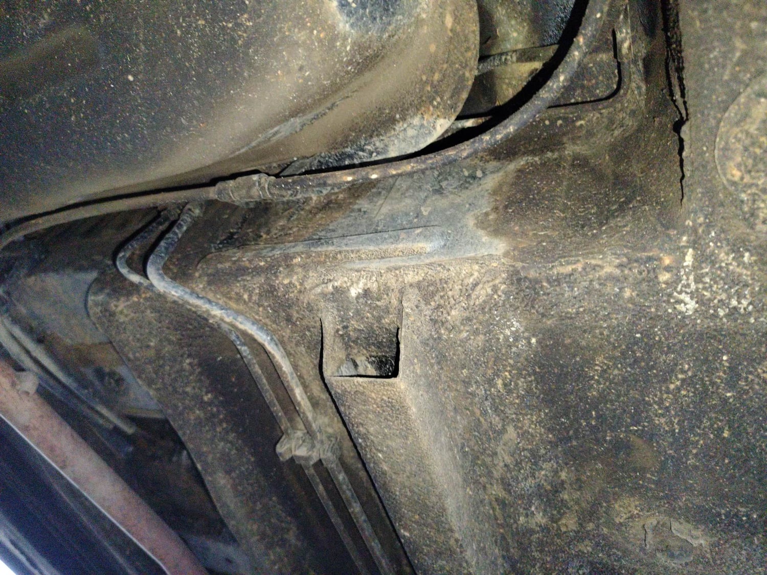 Used 2023 Renault Kiger RXT (O) MT Petrol Manual extra REAR RIGHT UNDERBODY VIEW
