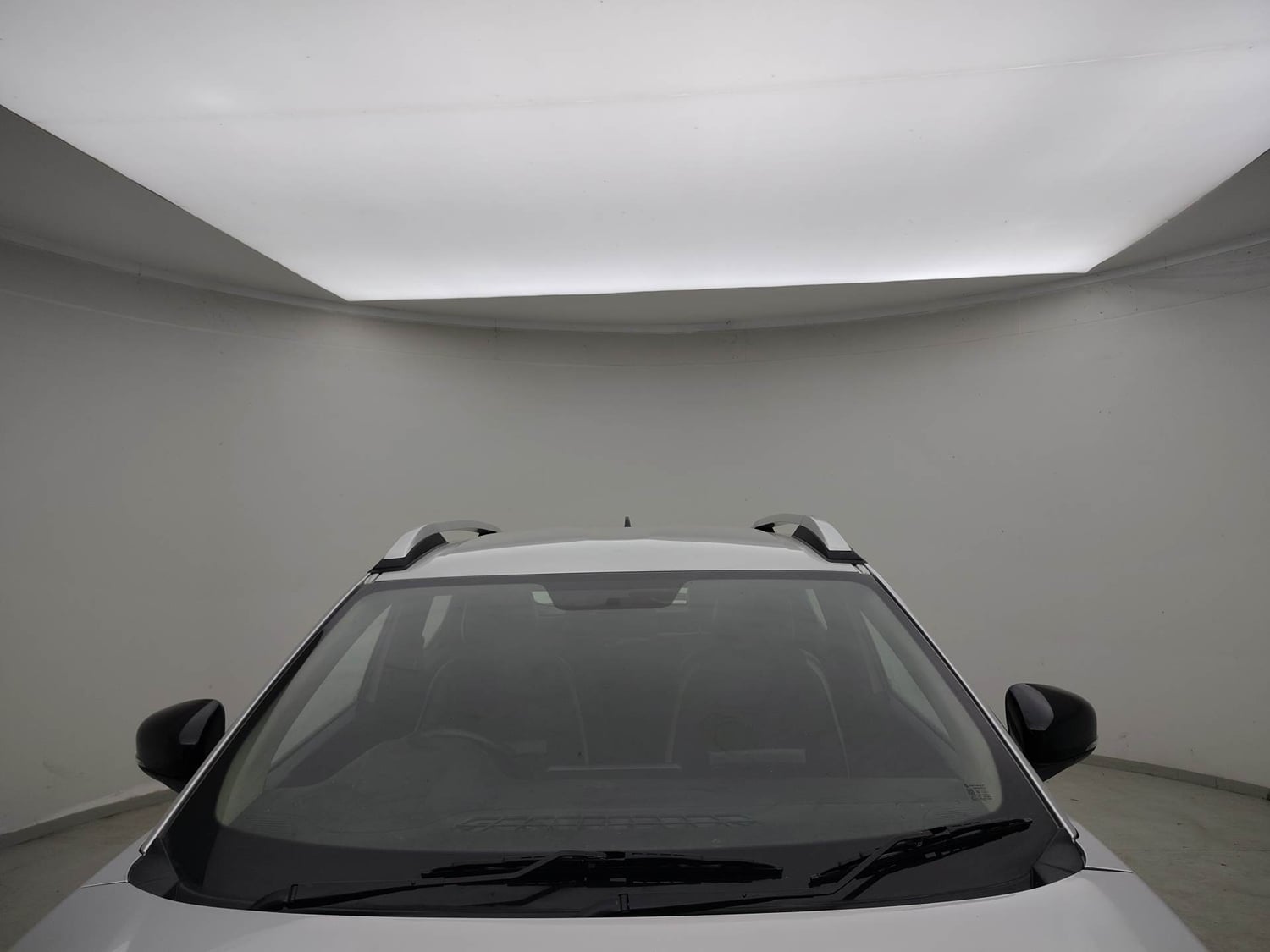 Used 2023 Renault Kiger RXT (O) MT Petrol Manual exterior FRONT WINDSHIELD VIEW