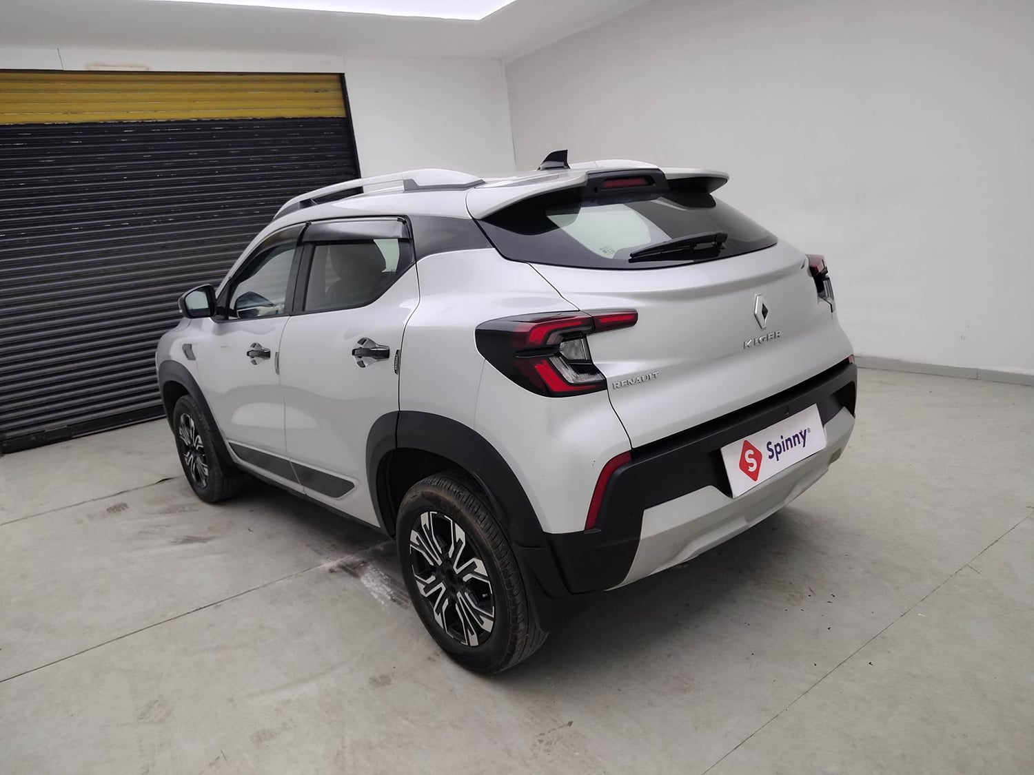 Used 2023 Renault Kiger RXT (O) MT Petrol Manual exterior LEFT REAR CORNER VIEW