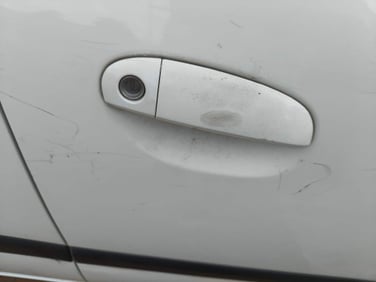 minor_scratch_0