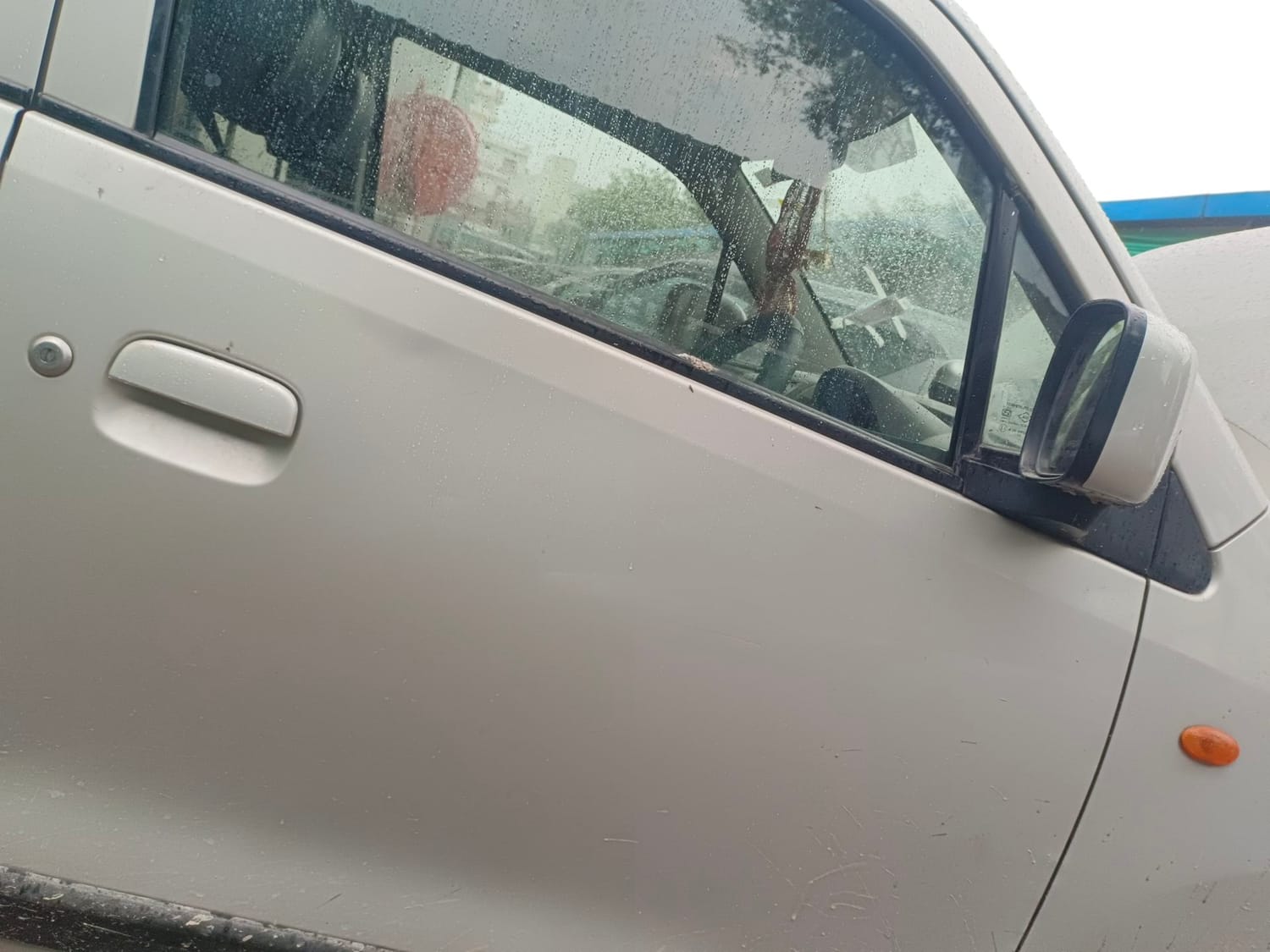 Used 2012 Maruti Suzuki Wagon R 1.0 VXi Petrol Manual dents MINOR SCRATCH