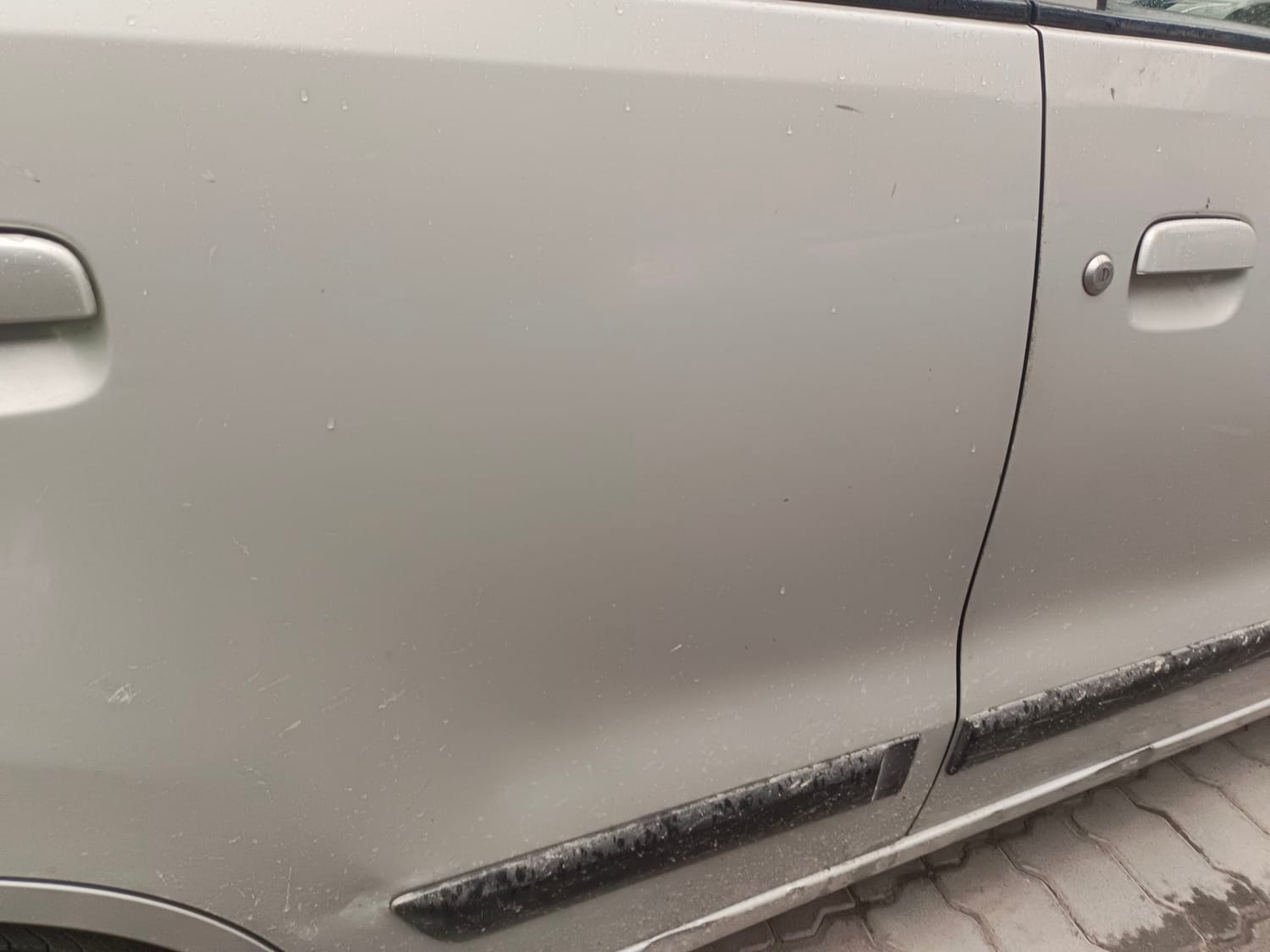 Used 2012 Maruti Suzuki Wagon R 1.0 VXi Petrol Manual dents MINOR DENT