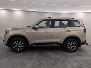 Used 2022 Mahindra Scorpio N Z8 L Petrol AT 7 STR Petrol Automatic exterior LEFT SIDE VIEW