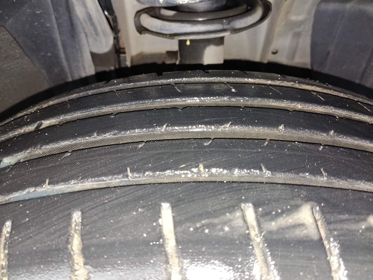 Used 2024 Renault Kiger RXZ Turbo CVT Petrol Automatic tyres RIGHT FRONT TYRE TREAD VIEW