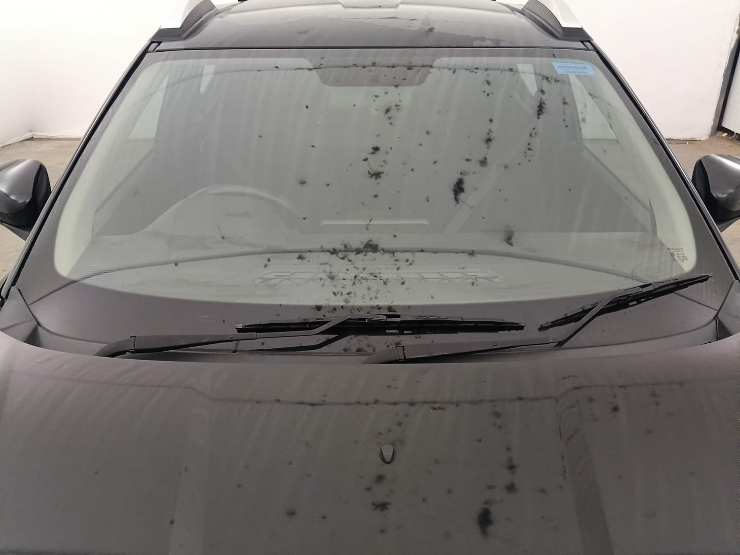Used 2024 Renault Kiger RXZ Turbo CVT Petrol Automatic exterior FRONT WINDSHIELD VIEW