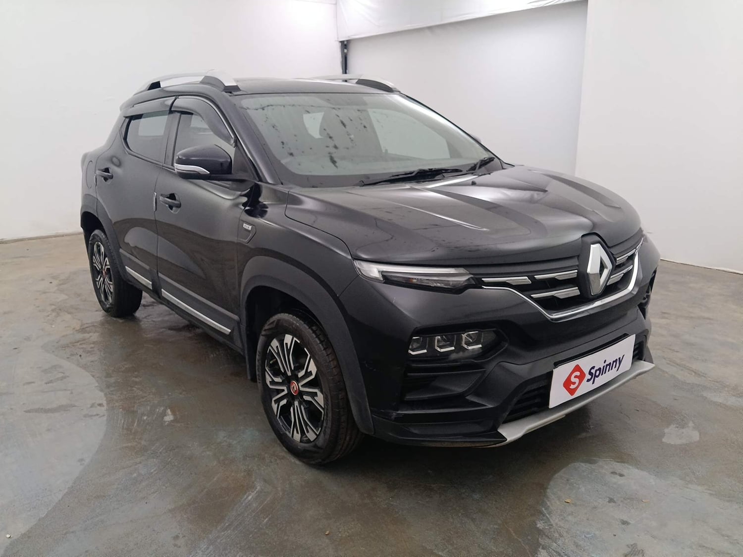 Used 2024 Renault Kiger RXZ Turbo CVT Petrol Automatic exterior RIGHT FRONT CORNER VIEW